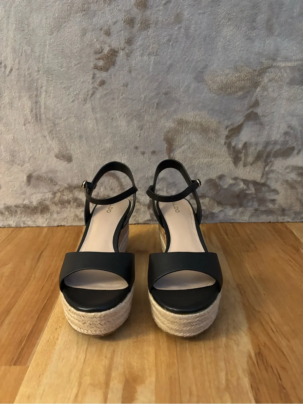 Aldo Laressa Black Platform Sandals with Ankle Strap Women’s Size 8.5